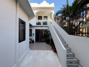 Patio Elba Suites
