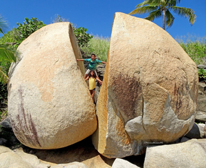 Piedra Las Guaretas (Cueva de las Cabras)
