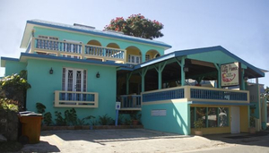 The Lazy Parrot Inn 
