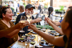 Gourmet tour in the Faubourg Saint-Jean - Neighborhood life