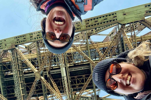 Guided Zodiac Tour Under the Iconic Bridges