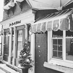 Au Petit Hôtel