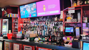Bar 447