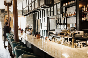 Louise Taverne & Bar à Vin & Déjeuner