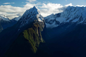 Milford Sound Heli-Cruise-Heli | 4.5hr Scenic Experience
