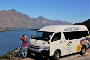 Local Scenic Tour with Manuka Honey Tasting