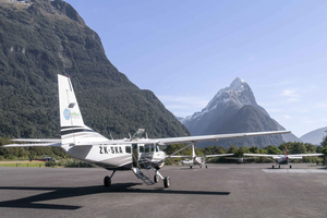 Milford Sound Coach, Cruise & Scenic Flight