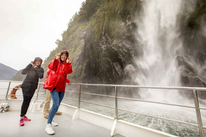  Milford Sound Flight & Cruise