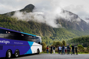 Milford Sound & Mount Cook: 2-Day Tour from Queenstown