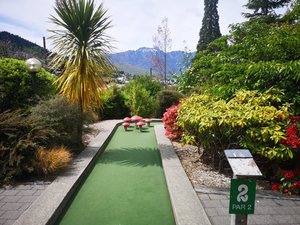 Queenstown Mini Golf