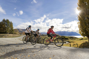 Lake Cruise & Self-Guided Cycle Trail
