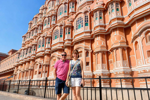 Agra: Jaipur Day Trip with Amber Fort & Stepwell Visit