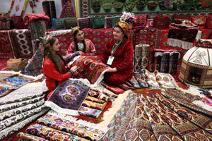 Von Delhi/Agra/Jaipur: Halbtägige private Shopping Tour.