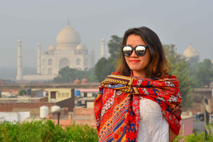 Jaipurista: Taj Mahalin auringonnousun kiertue ja kuljetus Delhiin