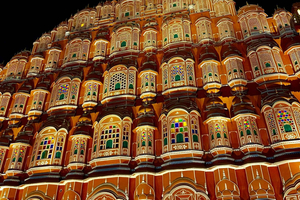 Jaipur di notte: passeggiata gastronomica, arte e vicoli nascosti
