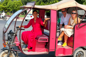 Visite d'une demi-journée de Jaipur en E-Rickshaw avec chauffeur féminin
