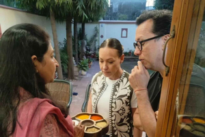 Jaipur Heritage Walking Tour & Cooking Class with a Local