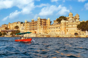 Udaipur : Heldags privat byrundtur med guide og bil
