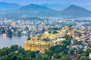 Udaipur: Private Full-Day Sightseeing Tour w/ Multi Options