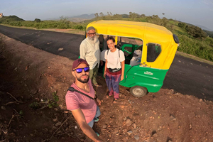 Udaipur: Yksityinen kyläkierros tuk-tukilla tai autolla
