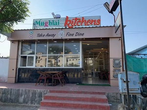 Mughlai Kitchens (veg & non veg)(halal food)