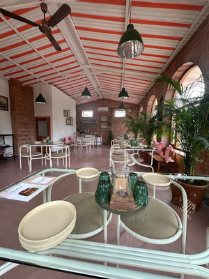 Nouvelle Era Cafe & Restro