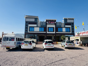 Shree Krishna Hotel And Restaurant