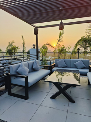 The Ark Sky: Rooftop Lounge