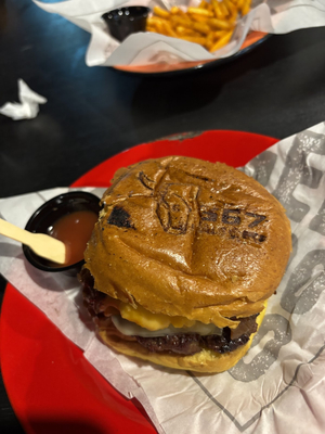 567 Burger Noronha