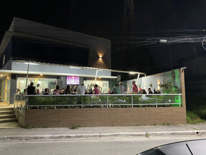 Box Bar