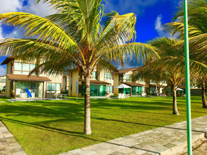 Condomínio Muro Alto Residence