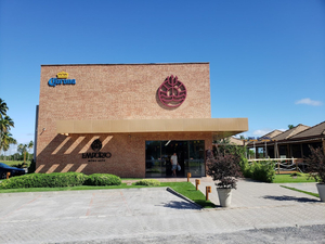 Empório Muro Alto