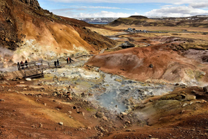 From Reykjavik: Reykjanes Geopark Tour & Airport Transfer