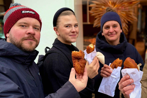 Reykjavik: Food Tour with 6+ Tastings of Icelandic Classics