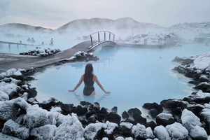Reykjavik: Golden Circle, Crater & Blue Lagoon Minibus Tour