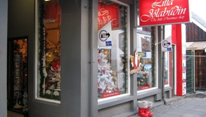 The Little Christmas Shop - Litla Jólabúðin