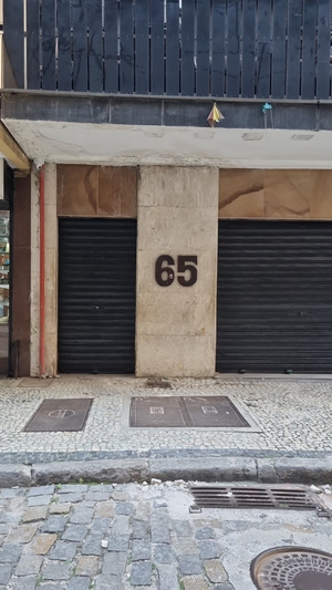 65 Lounge