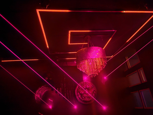 Seven Cruising Bar / Seven Bar / Seven Bar de Cabines