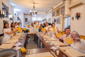 Carbonara Cooking Class with prosecco or wine