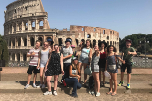 Rome: Colosseum and Roman Forum Small Group Tour in German