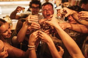 Rome: Nightlife Tour & Guided Bar Crawl with Games & Karaoke