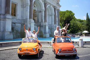Rome: Photoshoot experience with Vintage Fiat 500
