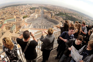 Rome: Vatican Museums and St. Peter’s Tour with Dome Climb
