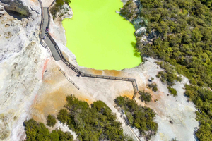 Auckland: Rotorua Wai-O-Tapu y Combinaciones de Actividades