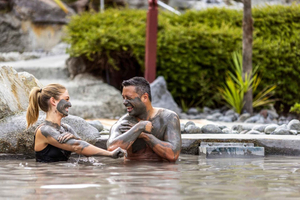 Rotorua: Hell's Gate Geothermal Walk, Mud Bath & Sulphur Spa