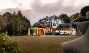 Hana Lodge