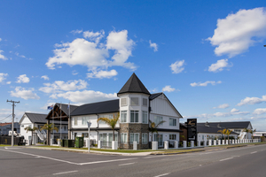 Newina Rotorua