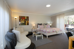 Tarawera River Lodge