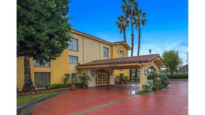 Days Inn by Wyndham San Diego Vista