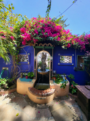 Les Artistes Inn
